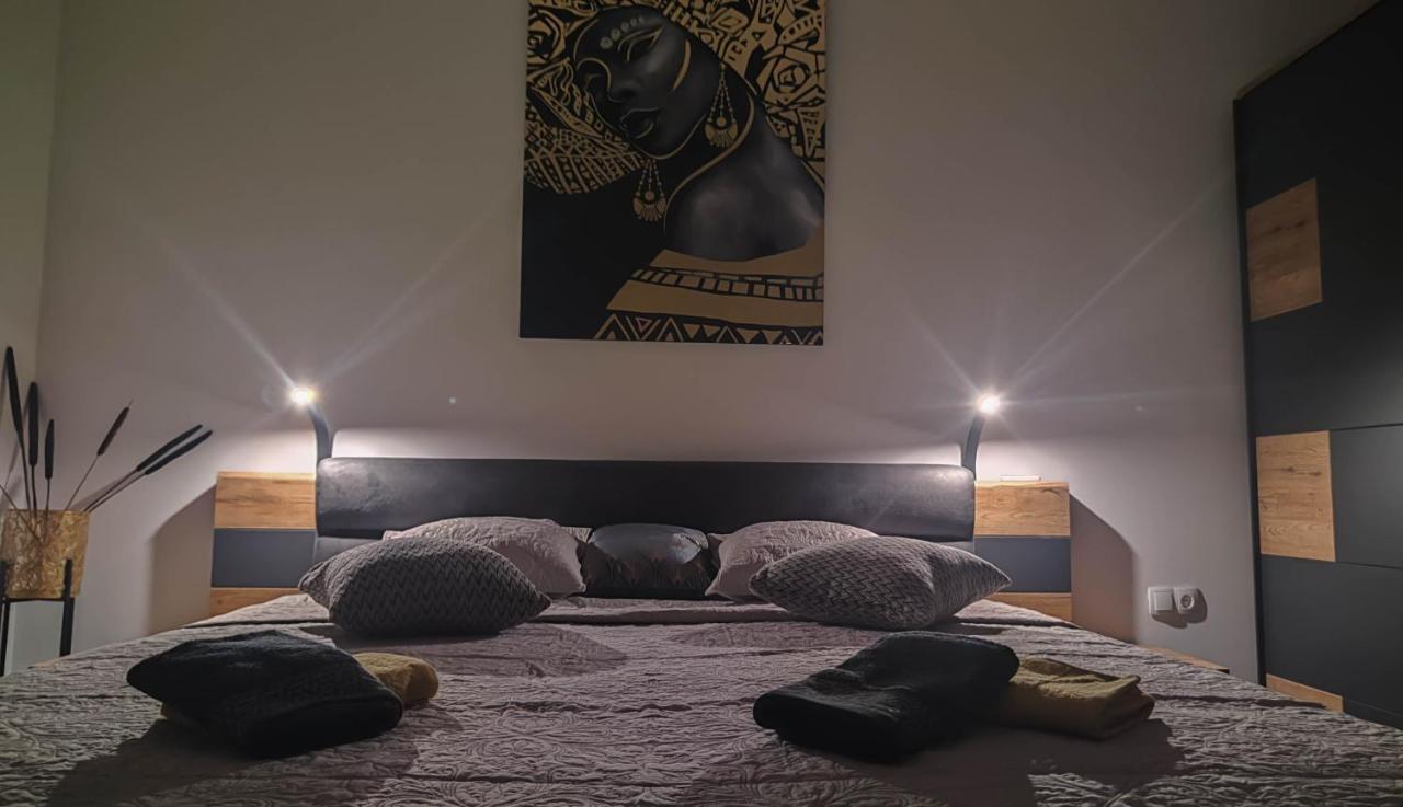 Gold And Silver Apartment Zadar Buitenkant foto